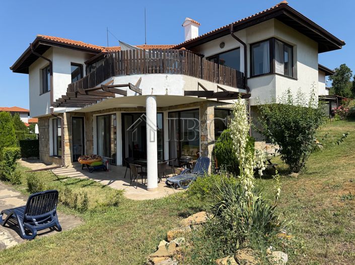 Image No.1-3 Bed House for sale