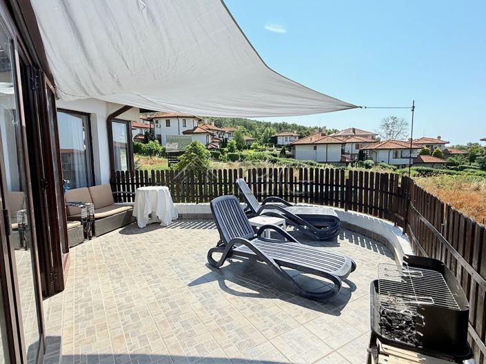 Image No.10-3 Bed House for sale