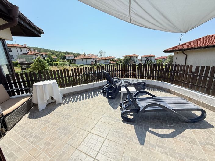 Image No.8-3 Bed House for sale