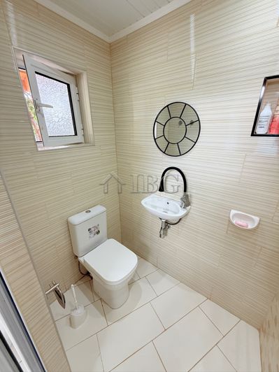 Image No.17-2 Bed House for sale