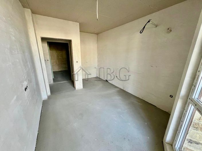 Image No.16-2 Bed Apartment for sale