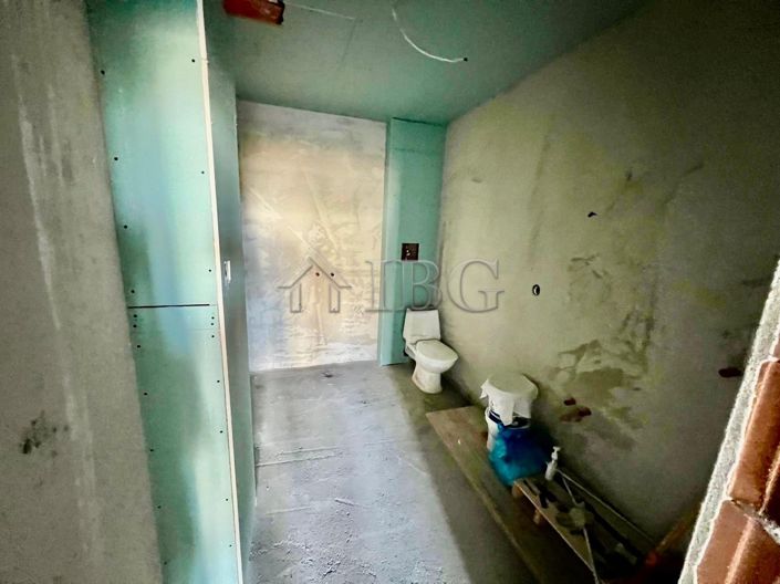 Image No.18-2 Bed Apartment for sale