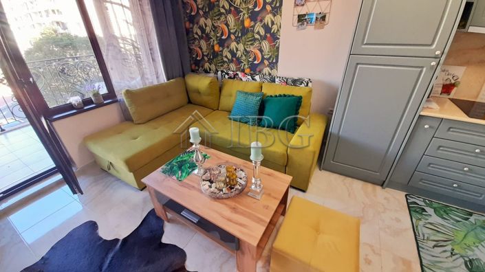 Image No.8-Apartment for sale