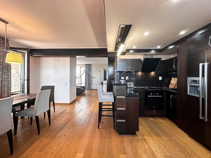 Image No.12-4 Bed Apartment for sale