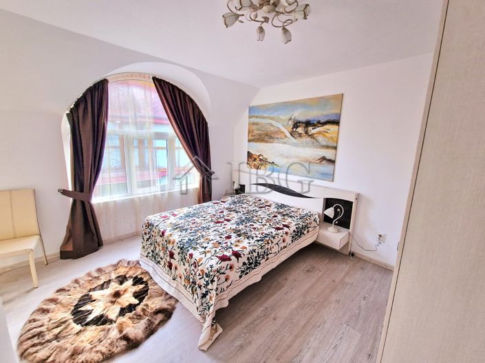 Image No.12-12 Bed Hotel for sale