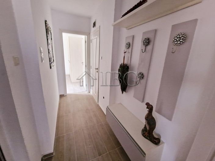 Image No.19-12 Bed Hotel for sale