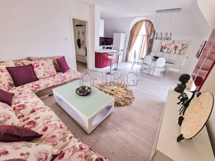 Image No.9-12 Bed Hotel for sale