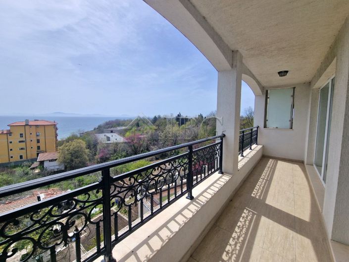 Image No.6-Apartment for sale