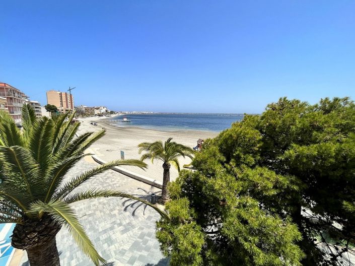 Image No.25-4 Bed Property for sale