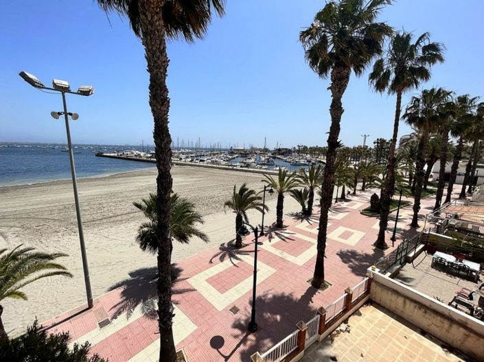 Image No.26-4 Bed Property for sale