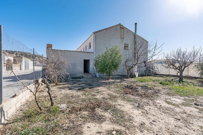 Image No.17-12 Bed Villa for sale