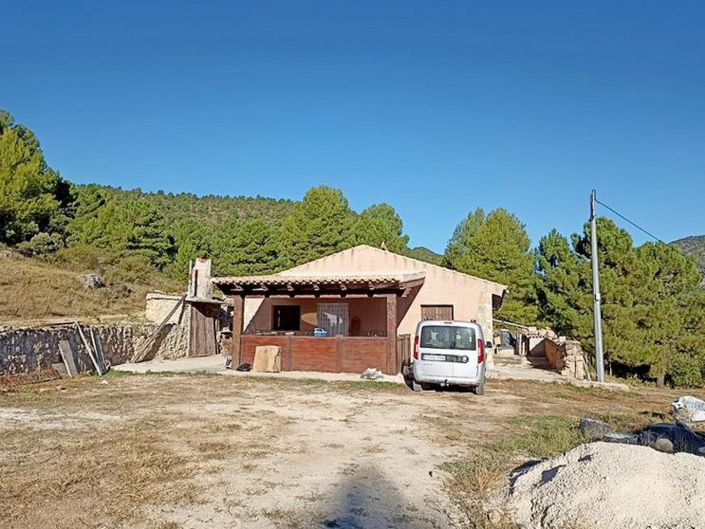 Image No.1-3 Bed Country House for sale