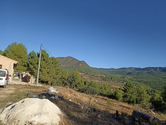 Image No.12-3 Bed Country House for sale