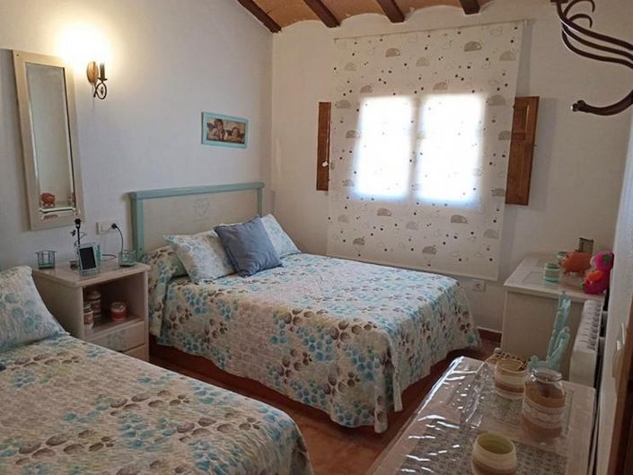 Image No.6-3 Bed Country House for sale