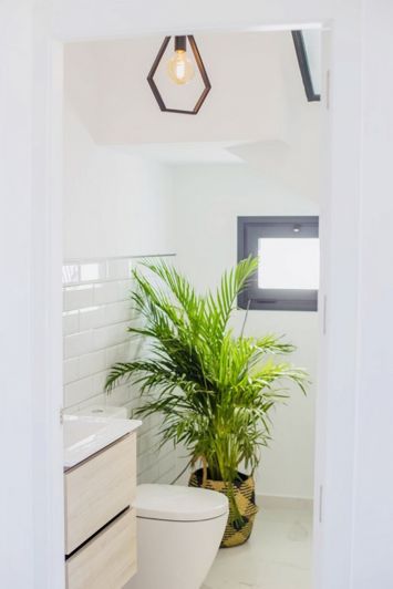 Image No.13-3 Bed Property for sale