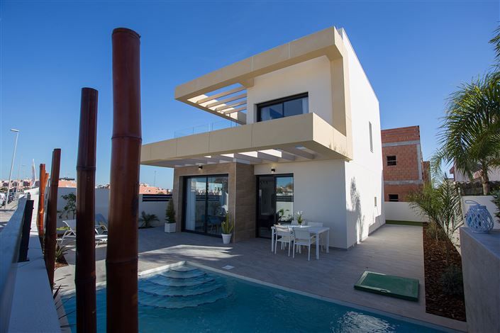 Image No.32-3 Bed Villa for sale