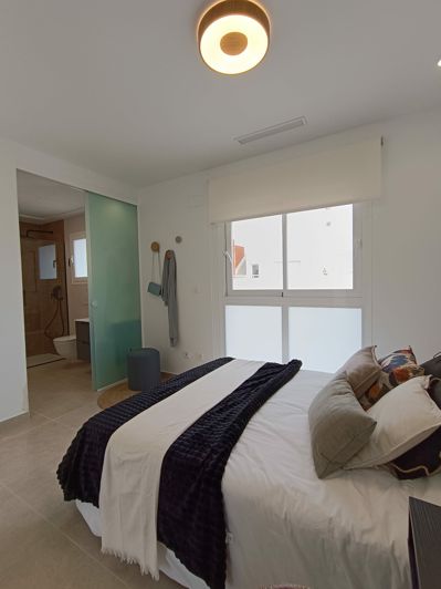 Image No.15-3 Bed Villa for sale