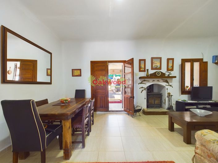 Image No.4-4 Bed Villa for sale