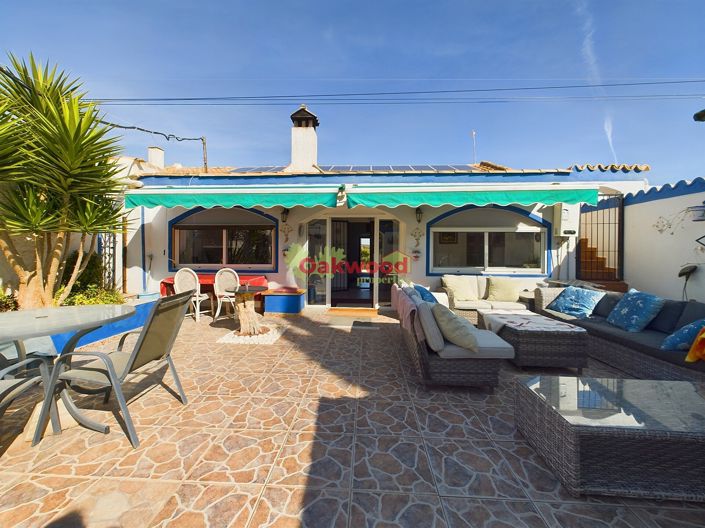 Image No.2-4 Bed Villa for sale