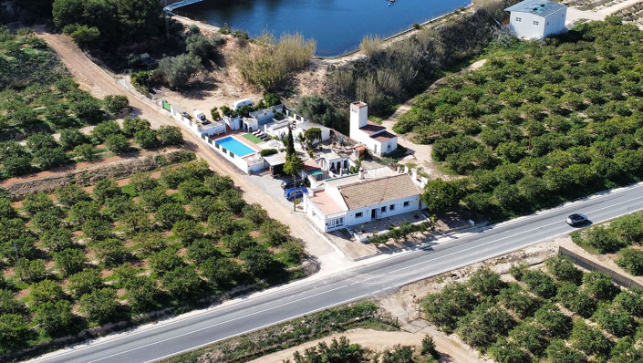 Image No.69-4 Bed Villa for sale