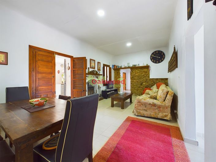 Image No.8-4 Bed Villa for sale