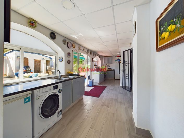 Image No.9-4 Bed Villa for sale