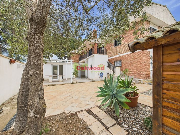 Image No.1-4 Bed Apartment for sale