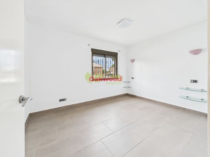 Image No.12-4 Bed Apartment for sale