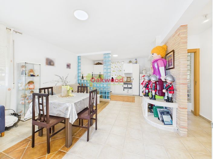 Image No.12-3 Bed Villa for sale