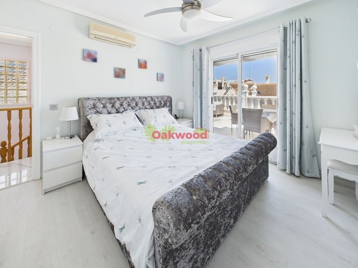 Image No.10-3 Bed Villa for sale