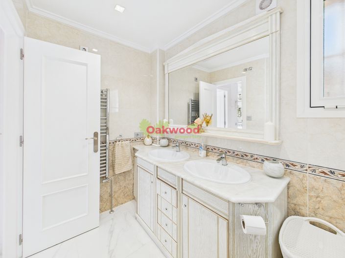 Image No.20-3 Bed Villa for sale