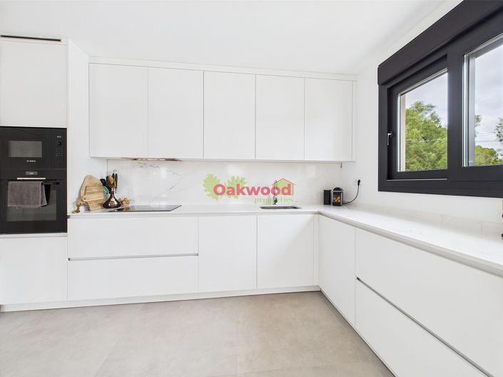 Image No.12-4 Bed Villa for sale