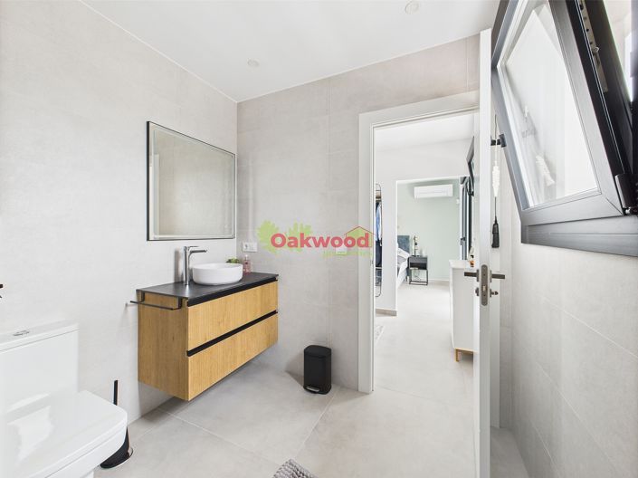 Image No.30-4 Bed Villa for sale