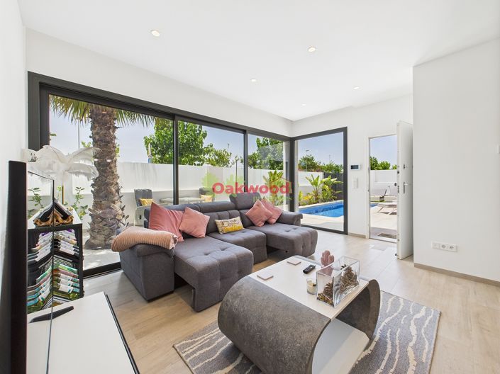 Image No.1-3 Bed Property for sale