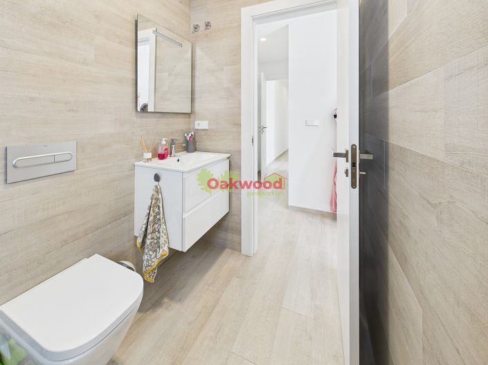 Image No.16-3 Bed Property for sale