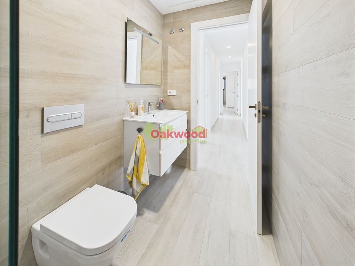 Image No.20-3 Bed Property for sale