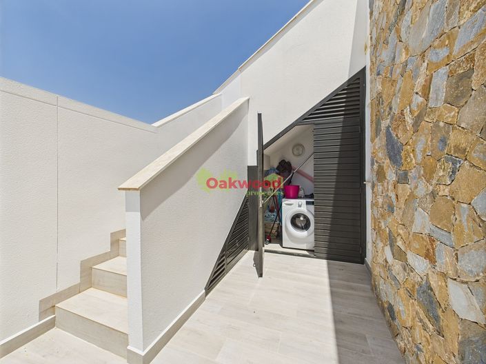 Image No.31-3 Bed Property for sale