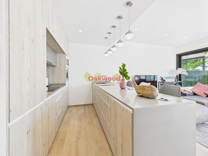 Image No.8-3 Bed Property for sale