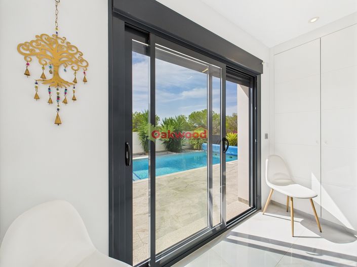 Image No.15-3 Bed Villa for sale