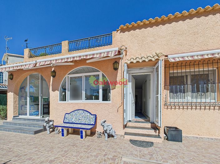 Image No.41-6 Bed Villa for sale