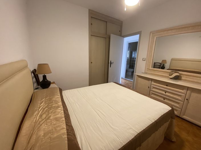 Image No.16-2 Bed Property for sale