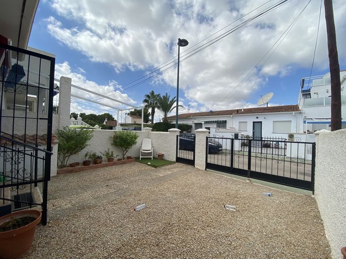 Image No.30-2 Bed Property for sale