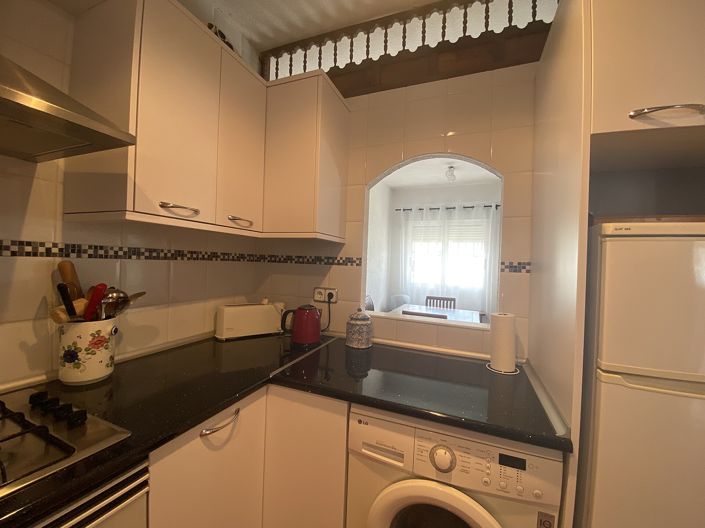 Image No.9-2 Bed Property for sale