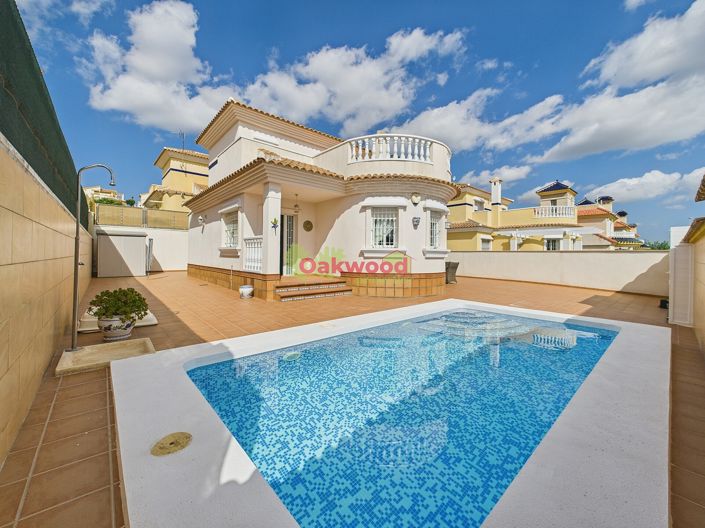 Image No.1-3 Bed Villa for sale