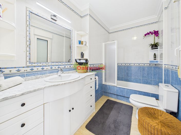 Image No.26-4 Bed Villa for sale