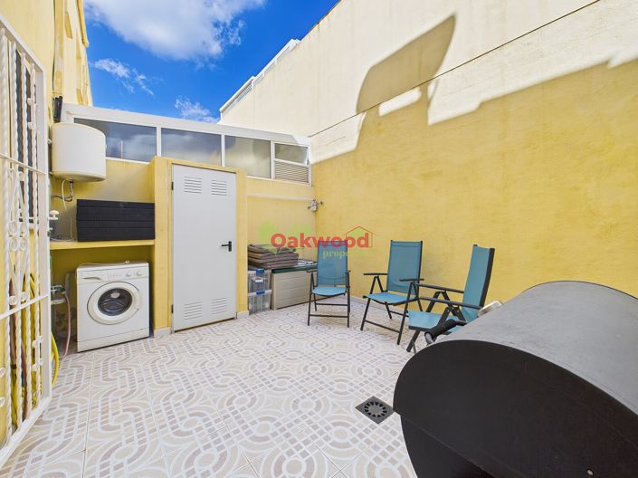 Image No.26-2 Bed Townhouse for sale