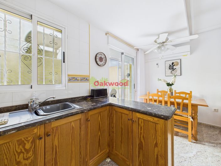 Image No.7-2 Bed Townhouse for sale