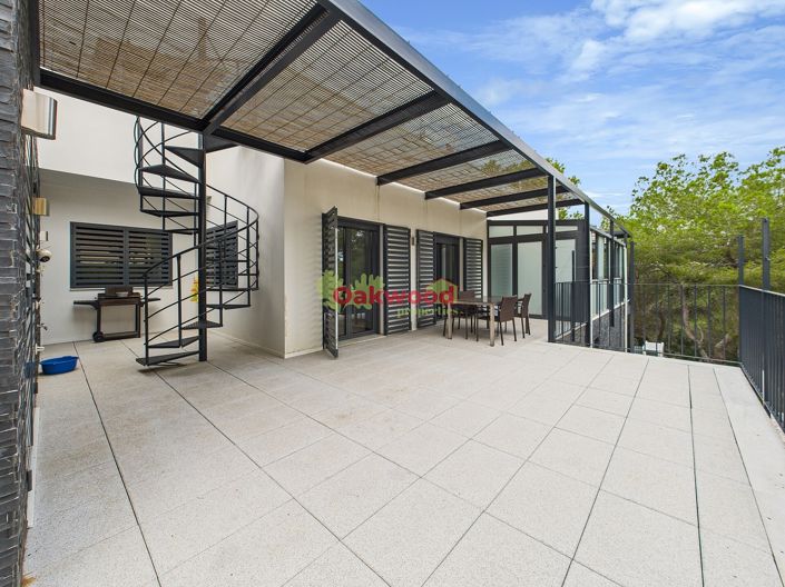 Image No.1-4 Bed Villa for sale