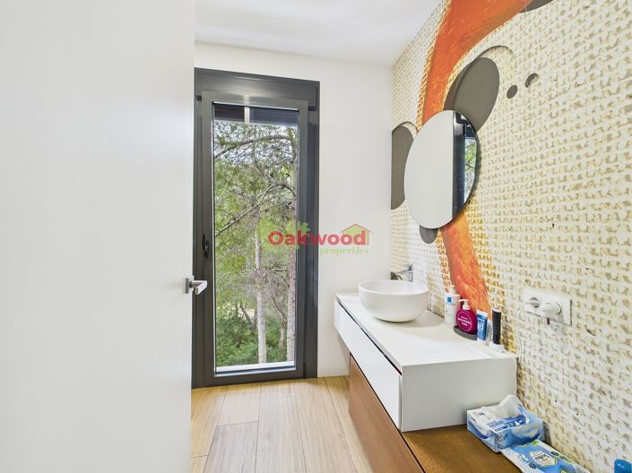 Image No.23-4 Bed Villa for sale