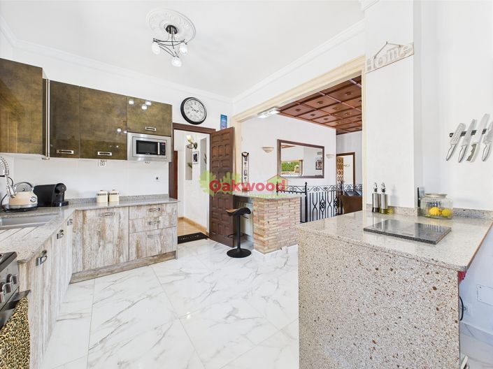 Image No.11-5 Bed Villa for sale